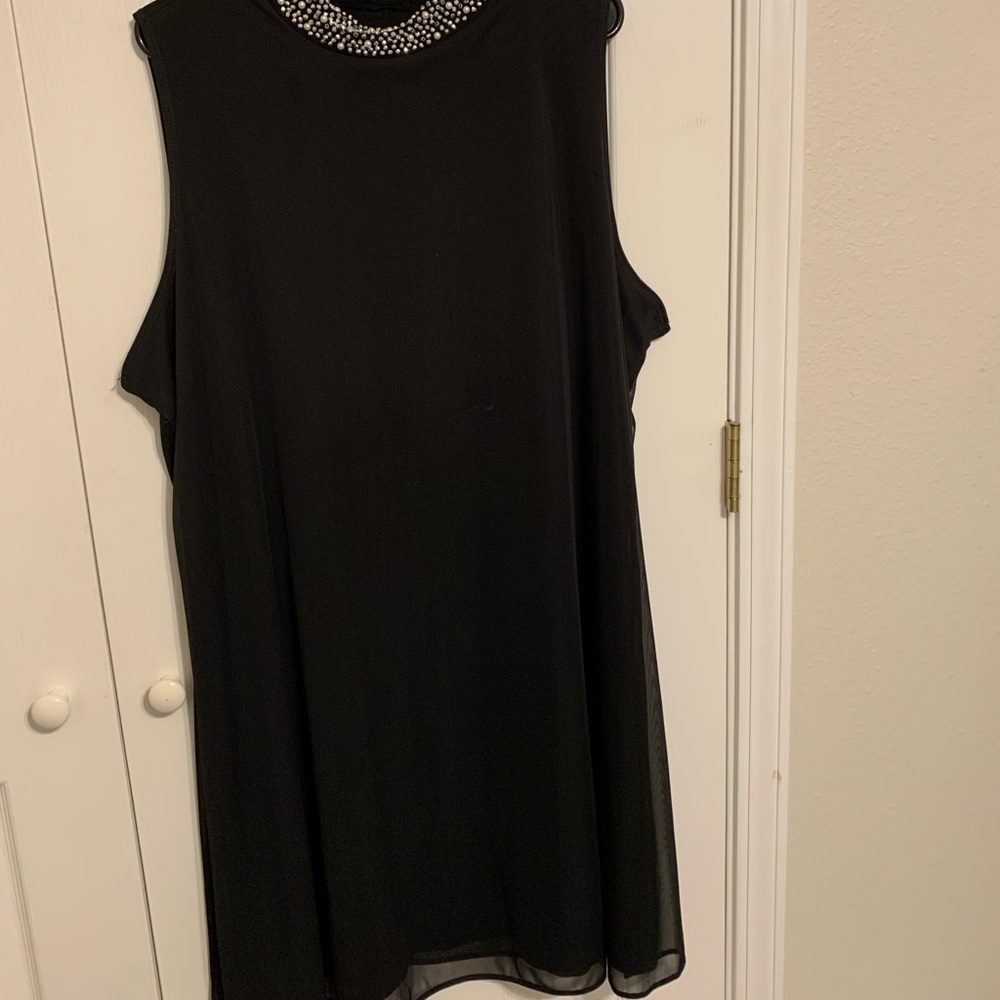 Tiana sleeveless dress; 24W